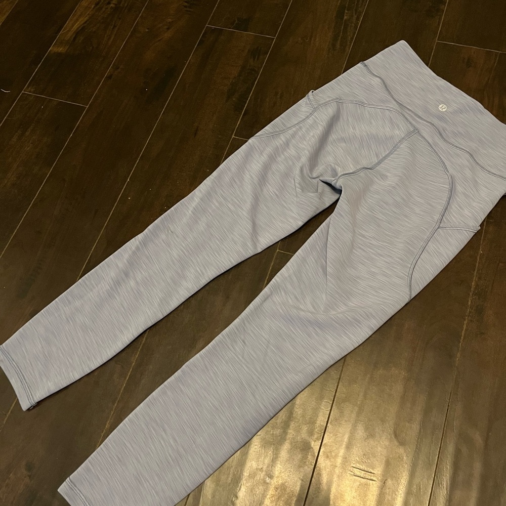 Lululemon 25” Size 6 Leggings